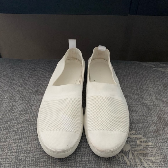 Lacoste Shoes - Picture 8 of 8